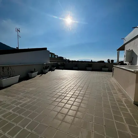 Mari Sol 아파트 테라시니